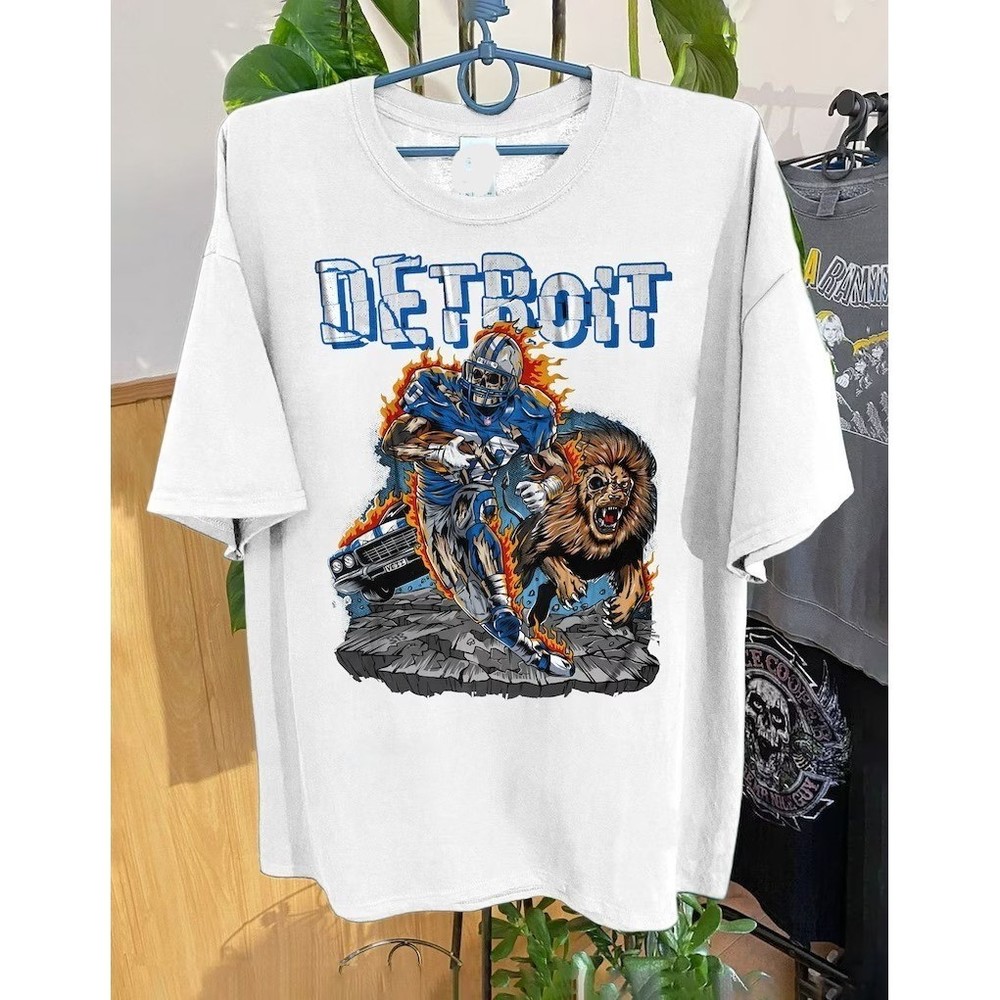 Vintage Detroit Football Lions T-Shirt, Vintage Lion Shirt - Picture 1 of 4